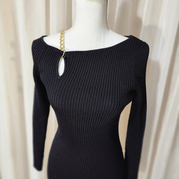 NWT- Black Ribbed Shirt with and Keyhole Chain Link Detail - Picture 1 of 7